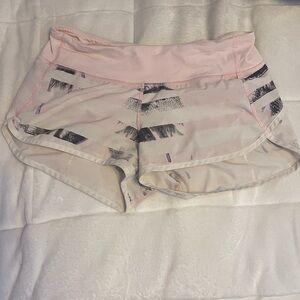Lululemon speed up shorts 2.5 inches size 4